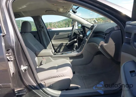 2013 Chevrolet Malibu Ls from USA, damaged, VIN 1G11B5SA8DF133943